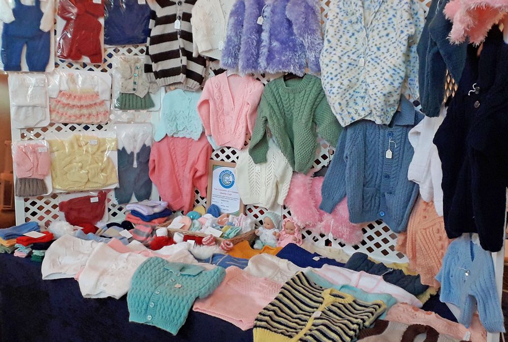 Hand Knitted Clothes by Margaret Giles (Kiddieknits)