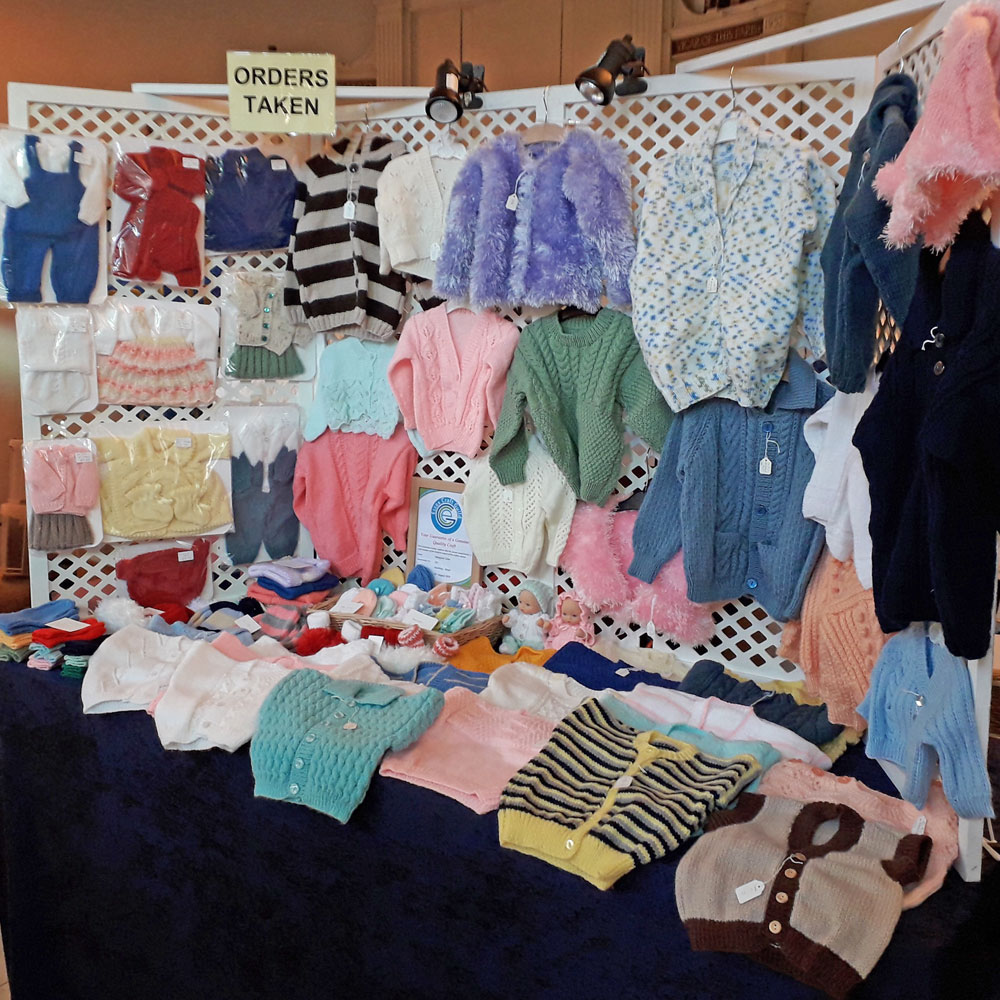 Hand Knitted Clothes by Margaret Giles (Kiddieknits)